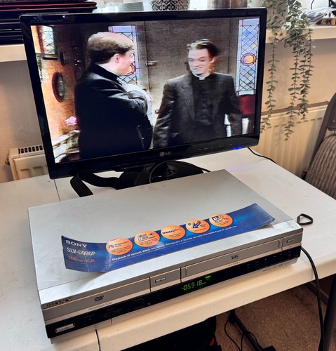 Sony slv d980p - dvd, player
