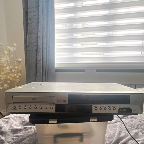 Silver dvd vhs vcr combo - lg,