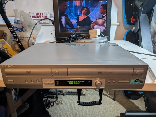 Sony slv d950gi dvd player - slv-d950gi, player/vcr